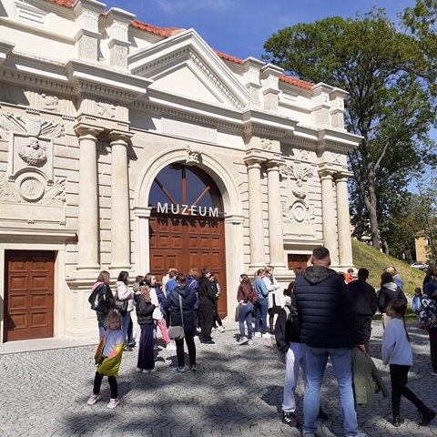 Obchody Dnia Rodzicielstwa Zastępczego w roku 2025